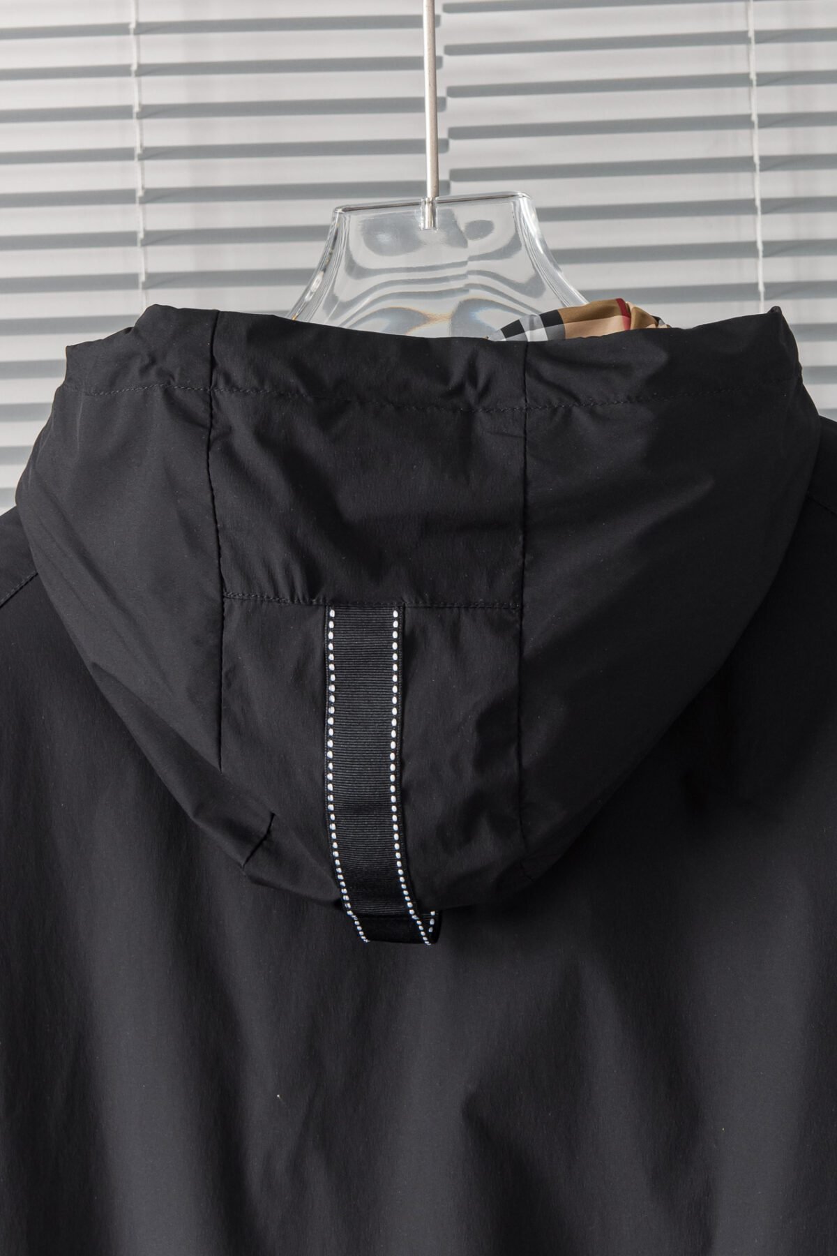 ⁦جاكيت بربري الجديد بغطاء رأس وسحاب مقاوم للماء⁩ - الصورة ⁦6⁩