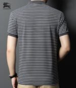 ⁦تيشيرت كاجوال أنيق من بربري⁩ - الصورة ⁦6⁩