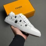 حذاء Fendi