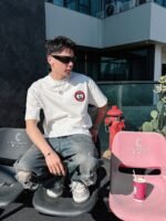 ⁦تيشيرت غوتشي الجديد بأكمام قصيرة وياقة مستديرة⁩ - الصورة ⁦7⁩