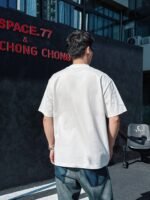 ⁦تيشيرت غوتشي الجديد بأكمام قصيرة وياقة مستديرة⁩ - الصورة ⁦3⁩