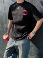 ⁦تيشيرت غوتشي الجديد بأكمام قصيرة وياقة مستديرة⁩ - الصورة ⁦2⁩