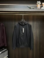 ⁦جاكيت غوتشي الجديد، جاكيت غوتشي الربيعي الكاجوال بغطاء رأس⁩ - الصورة ⁦3⁩