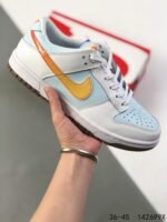 حذاء Nike SB Dunk