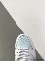 ⁦حذاء Nike SB Dunk⁩ - الصورة ⁦8⁩