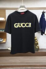 ⁦تيشيرت غوتشي الجديد بأكمام قصيرة⁩ - الصورة ⁦2⁩