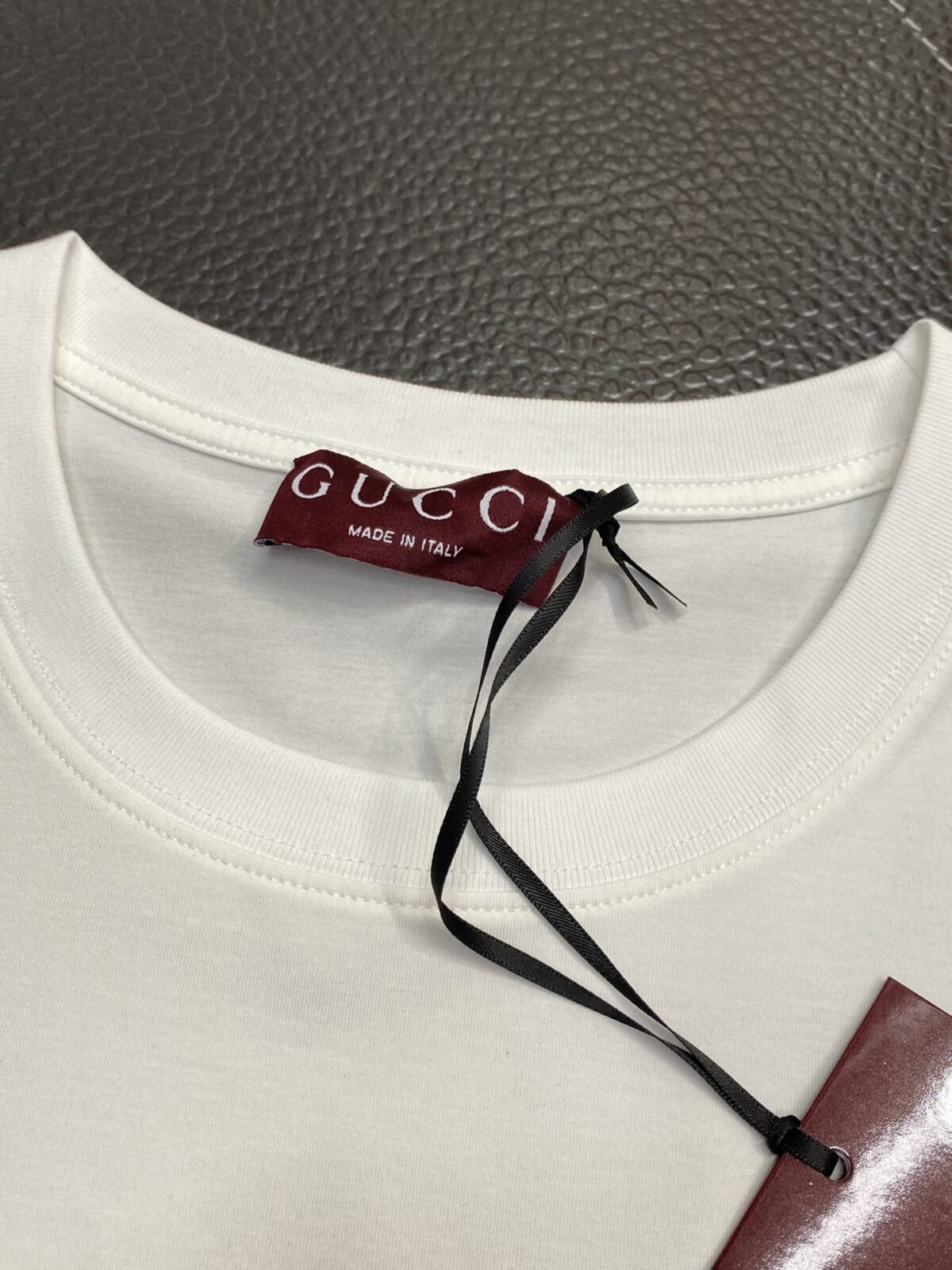 ⁦قميص غوتشي رجالي جديد كاجوال بأكمام قصيرة⁩ - الصورة ⁦6⁩