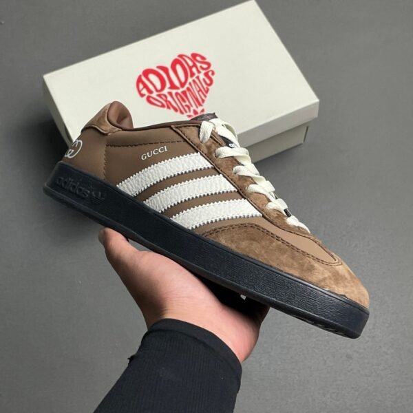 حذاء adidas Originals Samba OG x Gucci