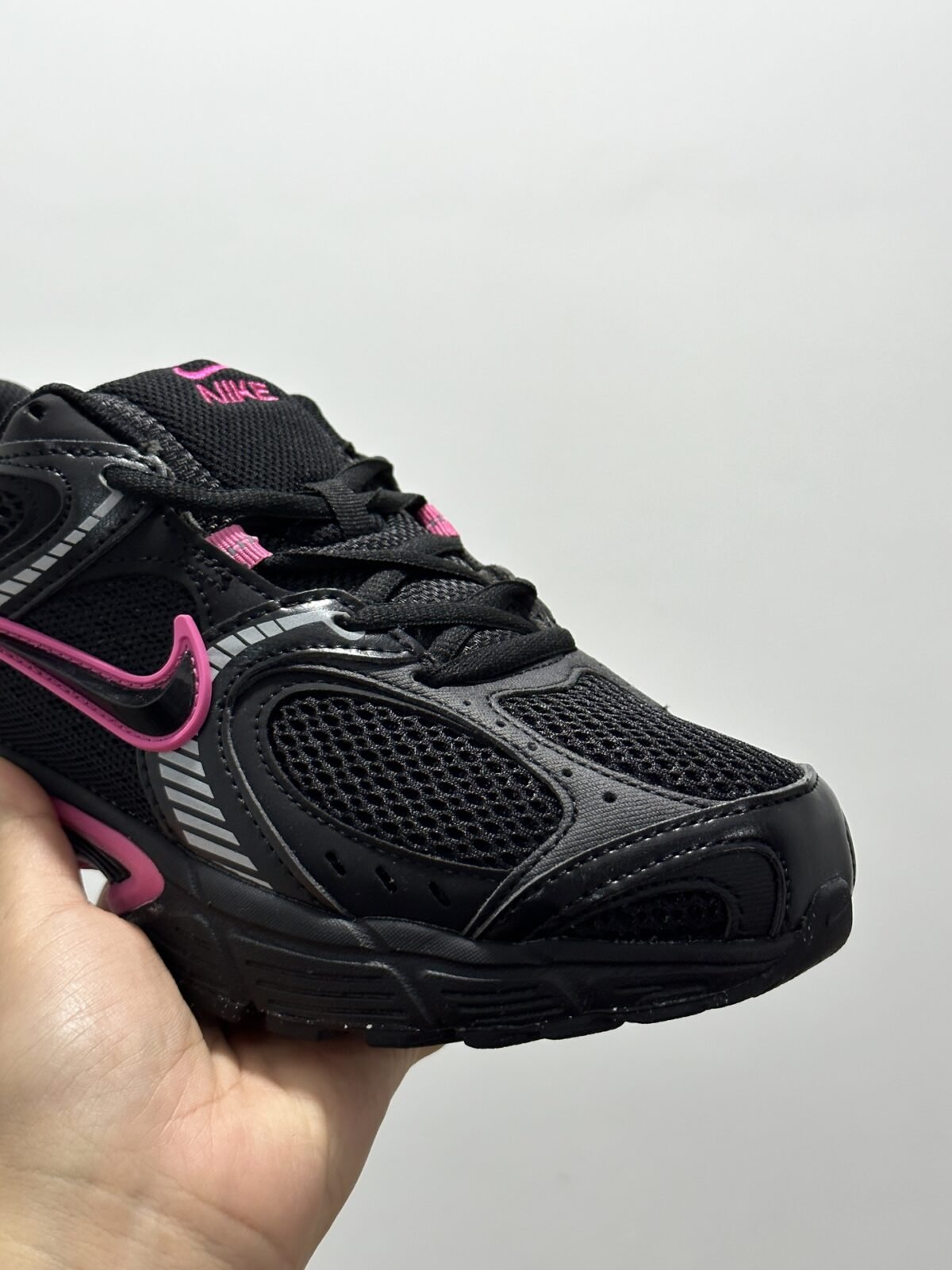 ⁦حذاء Nike V5 RNR⁩ - الصورة ⁦7⁩