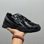 حذاء New Balance 740