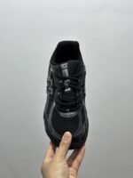 ⁦حذاء New Balance 740⁩ - الصورة ⁦2⁩