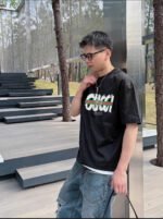 ⁦تيشيرت غوتشي قطني جديد بياقة دائرية وأكمام قصيرة⁩ - الصورة ⁦6⁩