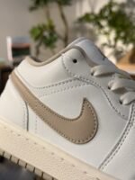 ⁦حذاء Nike Air Jordan 1 Low AJ1⁩ - الصورة ⁦8⁩