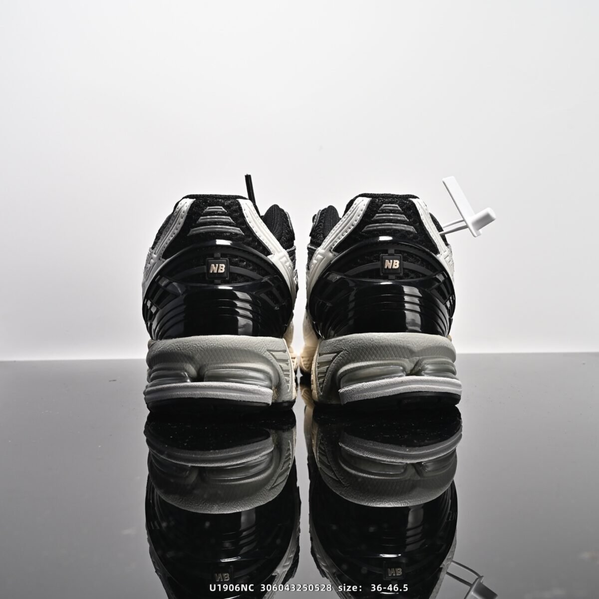 ⁦حذاء New Balance M1906⁩ - الصورة ⁦6⁩