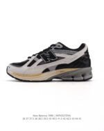 حذاء New Balance M1906