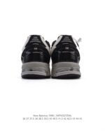 ⁦حذاء New Balance M1906⁩ - الصورة ⁦5⁩