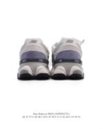 ⁦حذاء New Balance NB9060⁩ - الصورة ⁦5⁩