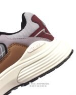 ⁦حذاء Dior⁩ - الصورة ⁦8⁩