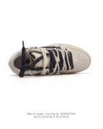 ⁦حذاء Nike Air Jordan 1 Low OG SP⁩ - الصورة ⁦4⁩