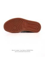 ⁦حذاء Nike Air Jordan 1 Low OG SP⁩ - الصورة ⁦6⁩