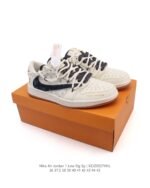 ⁦حذاء Nike Air Jordan 1 Low OG SP⁩ - الصورة ⁦9⁩