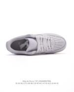 ⁦حذاء Nike Air Force 1 '07 Low⁩ - الصورة ⁦4⁩