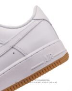 ⁦حذاء Nike Air Force 1 '07 Low⁩ - الصورة ⁦8⁩