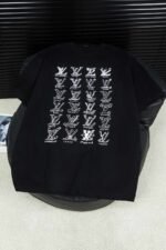 تيشيرت لويس فويتون الجديد بياقة دائرية وأكمام قصيرة