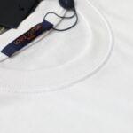 ⁦تيشيرت لويس فويتون الجديد، كاجوال، بأكمام قصيرة، مطرز بشعار صغير⁩ - الصورة ⁦7⁩