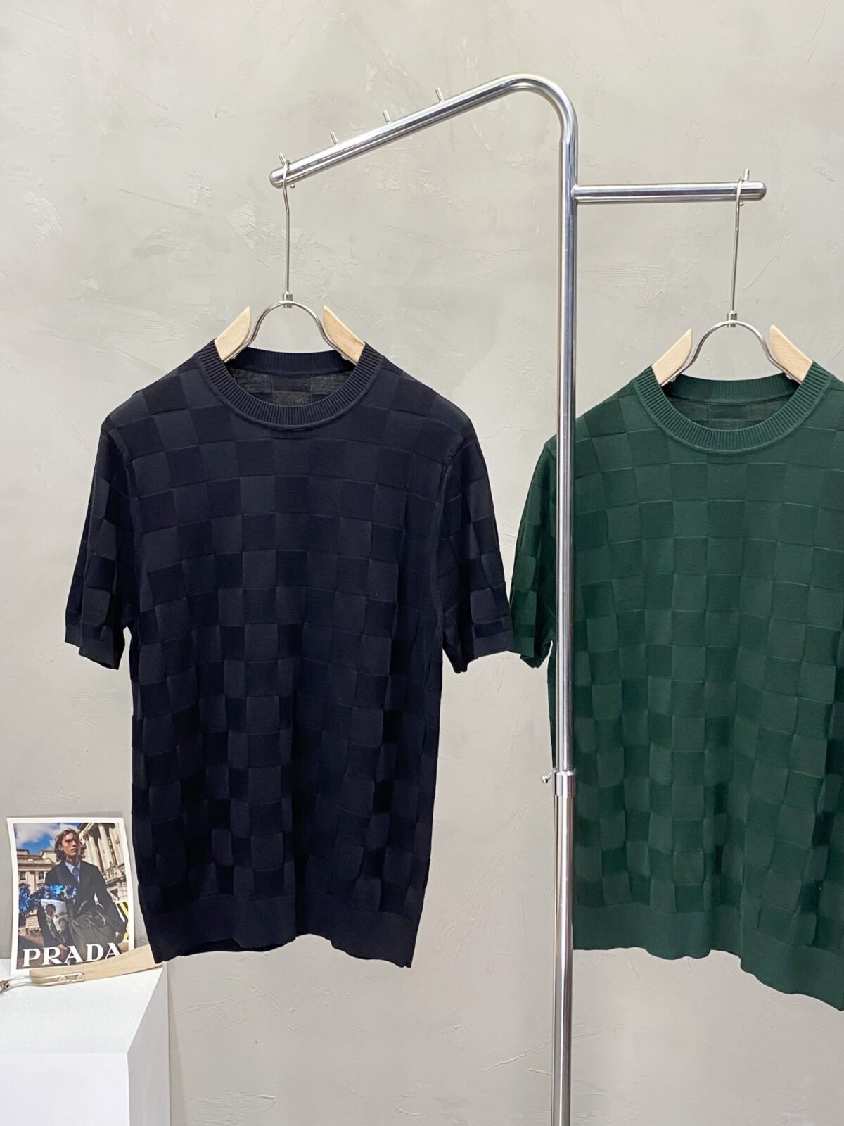 ⁦تيشيرت لويس فويتون محبوك بأكمام قصيرة⁩ - الصورة ⁦3⁩