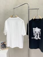 ⁦قميص لويس فويتون رجالي جديد كاجوال بأكمام قصيرة⁩ - الصورة ⁦3⁩