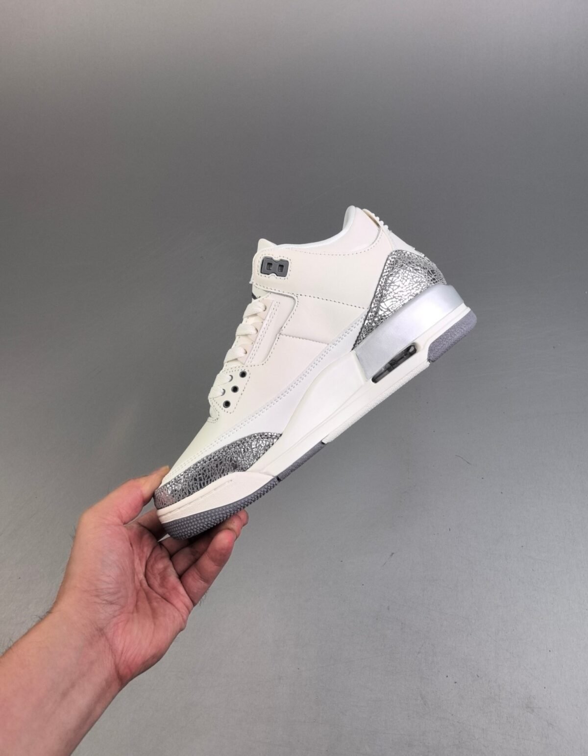 ⁦حذاء NIKE Air Jordan 3 Retro⁩ - الصورة ⁦3⁩