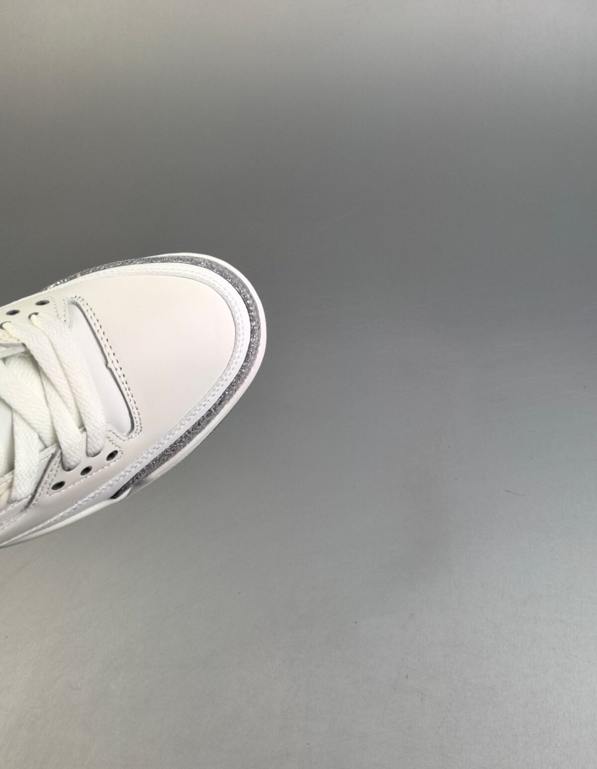 ⁦حذاء NIKE Air Jordan 3 Retro⁩ - الصورة ⁦7⁩