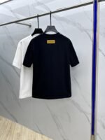 ⁦تيشيرت لويس فويتون الجديد بياقة دائرية⁩ - الصورة ⁦3⁩