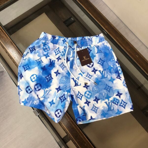 شورت لويس فويتون للشاطئ