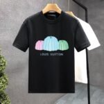 ⁦تيشيرت لويس فويتون الجديد بياقة دائرية وأكمام قصيرة⁩ - الصورة ⁦2⁩