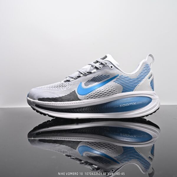 حذاء NIKE Zoom VOMERO 18