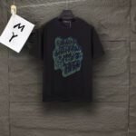 تيشيرت لويس فويتون الجديد بياقة دائرية وأكمام قصيرة