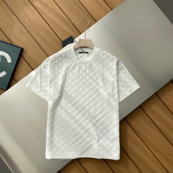 تيشيرت لويس فويتون الجديد بأكمام قصيرة وياقة دائرية للجنسين