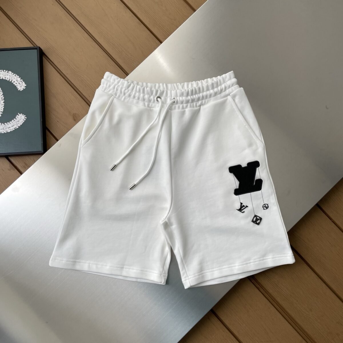 ⁦شورت لويس فويتون بتصميم جديد⁩ - الصورة ⁦1⁩