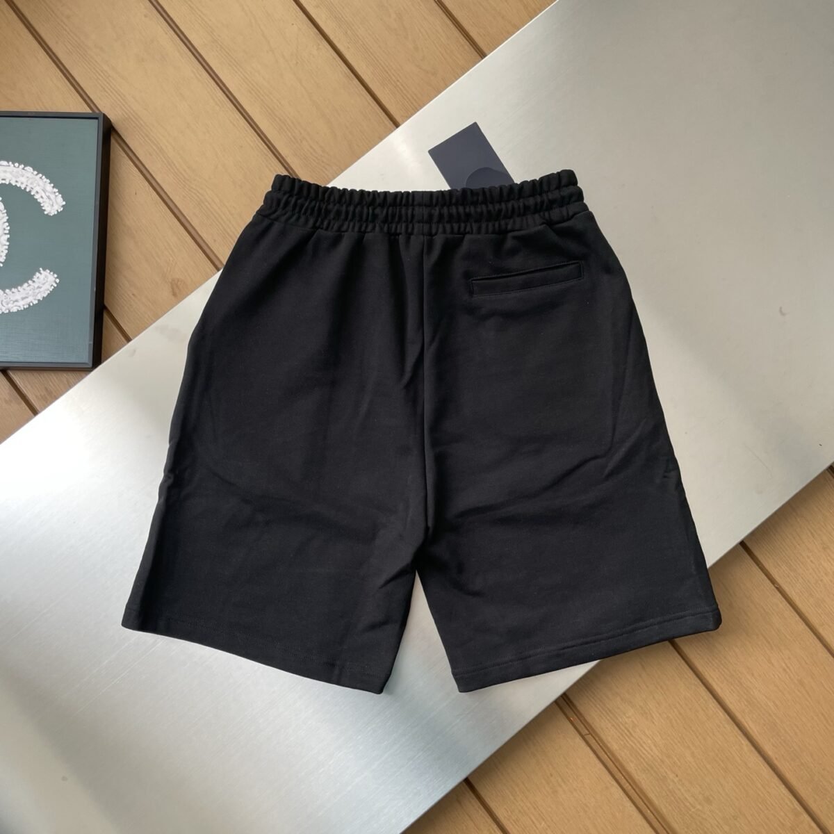 ⁦شورت لويس فويتون بتصميم جديد⁩ - الصورة ⁦3⁩