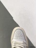 ⁦حذاء NIKE Air Jordan 1 Low AJ1⁩ - الصورة ⁦8⁩