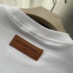 ⁦تيشيرت لويس فويتون الجديد بياقة دائرية وأكمام قصيرة للرجال والنساء⁩ - الصورة ⁦7⁩