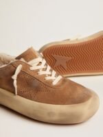 ⁦شوز Space-Star من غولدن غوس⁩ - الصورة ⁦4⁩