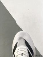 ⁦حذاء Adidas Adizero Boston 13⁩ - الصورة ⁦8⁩