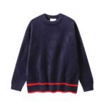 سترة جوتشي المجوفة ذات الياقة المستديرة والمزينة بنقشة حرف G المزدوج