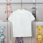 ⁦تيشيرت فندي الجديد، ربيع وصيف، كاجوال بأكمام قصيرة، مطرز.⁩ - الصورة ⁦4⁩