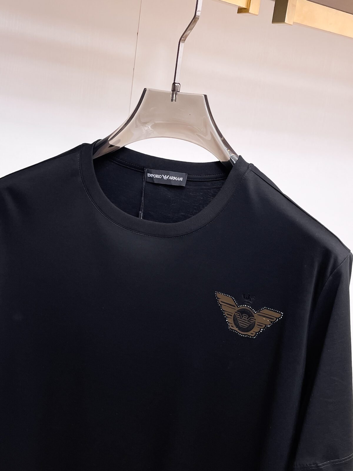 ⁦تيشيرت أرماني قطني بأكمام قصيرة⁩ - الصورة ⁦5⁩