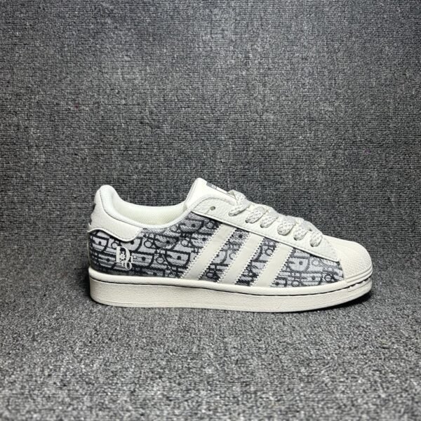 حذاء Adidas Originals Superstar