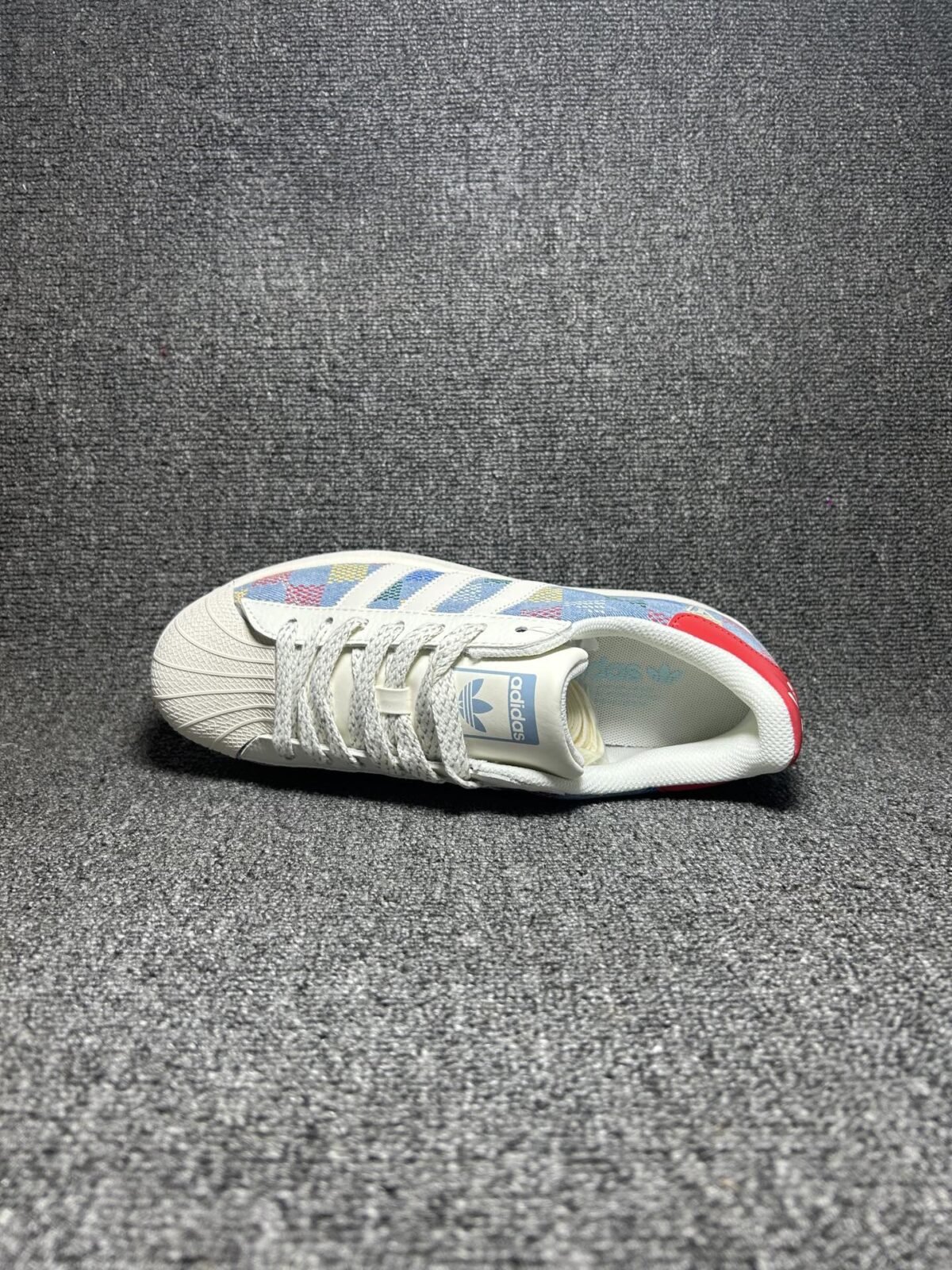 ⁦حذاء Adidas Originals Superstar⁩ - الصورة ⁦2⁩